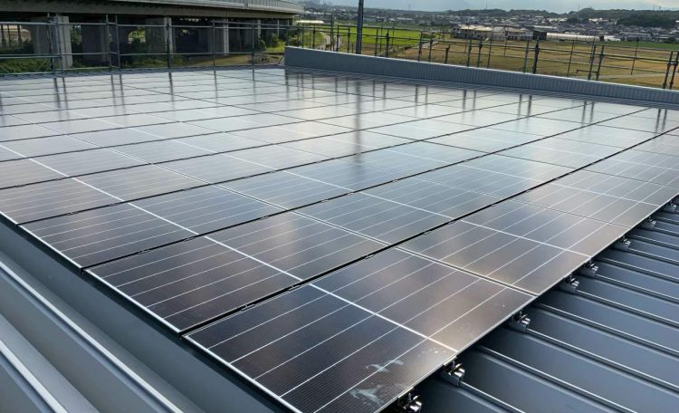 三重県M郡M株式会社　太陽光発電システム設置工事